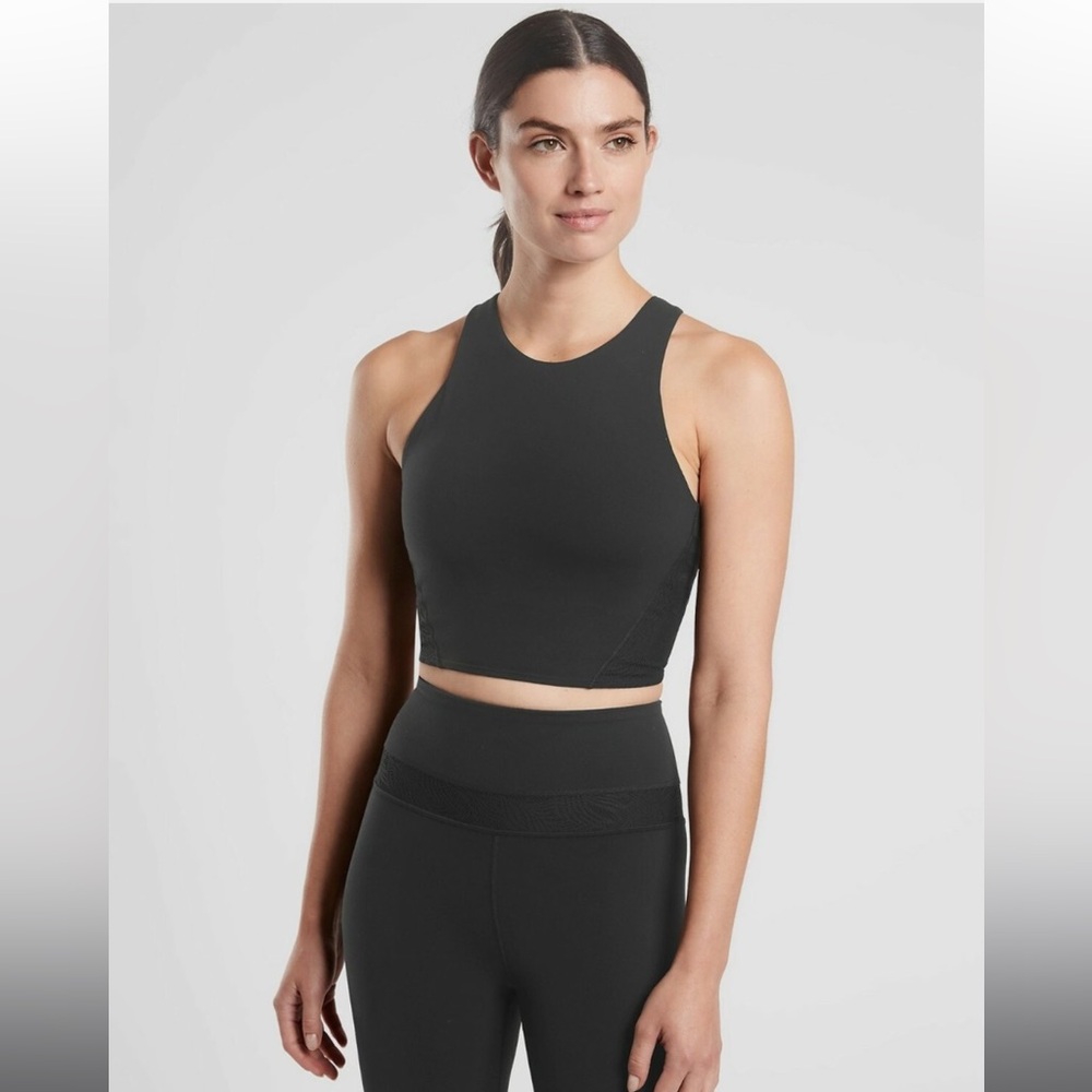 NWT Athleta Conscious Lace Crop A-C, Black, Size Small